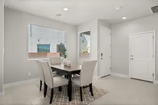 4420 Wymont Circle NE 