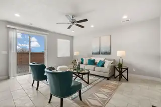 4428 Wymont Circle NE Living Room