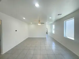 4847 LONGS PEAK Road NE Kitchen