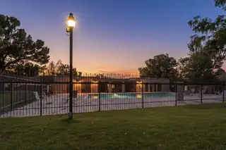 921 COUNTRY CLUB Drive SE H Pool