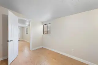 1011 EDITH Boulevard NE A-D 