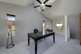 4 CAMINO MESTENO Home Office