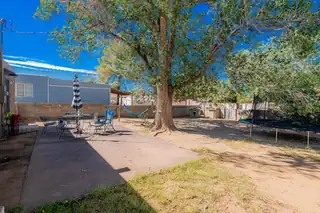 725 LOUISIANA Boulevard SE Backyard