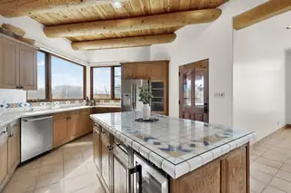 25 FIRST MESA Court Living Room