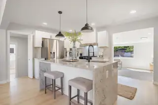 3209 VALLEY HAVEN Court NW Kitchen