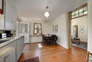 1913 LOMAS Boulevard NW Dining Room