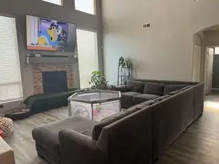 1306 Sidewinder Road NE 