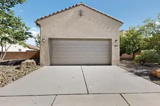 5719 BOURKE-WHITE Drive SE Garage