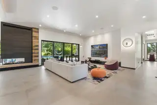 1004 Cottonwood Place NW 