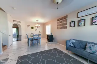 3348 COLMOR MEADOWS Circle NE Living Room