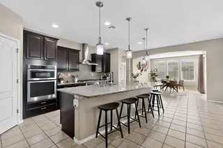 1915 Redondo Peak Drive NW, Albuquerque