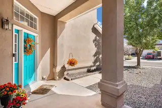 1207 MIRADOR Loop NE 