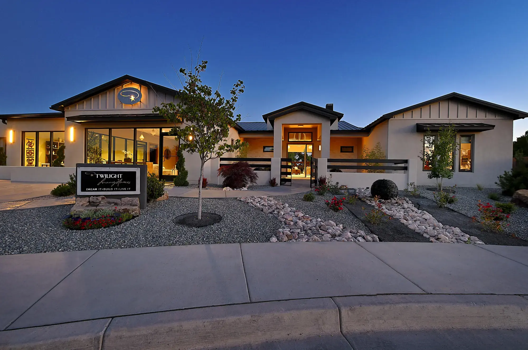 204 Lavender Place NE