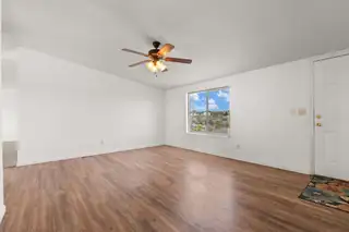 406 12TH Avenue NW Bedroom