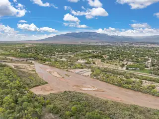 1504 LUCYLE Place NW View