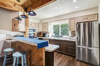 43 APPLE RANCH Road Kitchen
