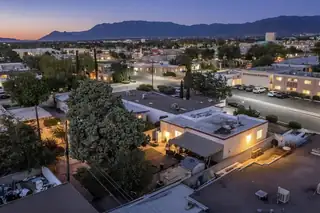 301 GRACELAND Drive SE C 