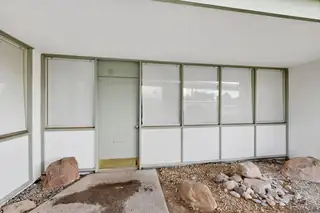 301 GRACELAND Drive SE C 