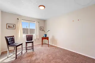 305 Summer Winds Drive SE Living Room