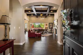 9421 RIVERFRONT Road NW Living Room