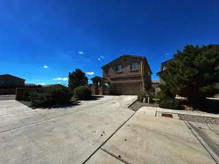 8901 EAGLE HILLS Drive NW 