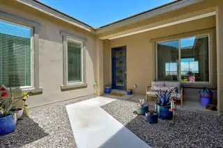 1712 DEER VALLEY Trail NW 