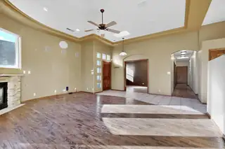 7428 PAWNEE CREEK Trail NE Living Room