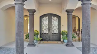 14 Hacienda Del Valle 