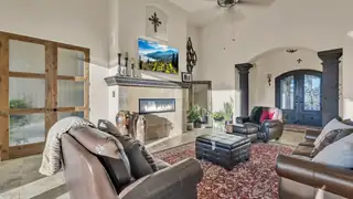 14 Hacienda Del Valle 