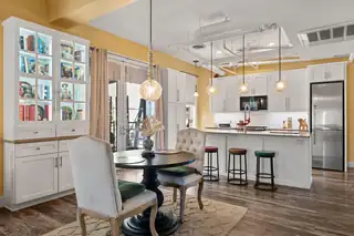 219 CENTRAL Avenue NW 409 Dining Room