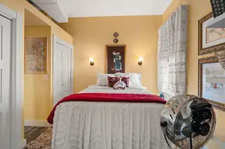 219 CENTRAL Avenue NW 409 Bedroom