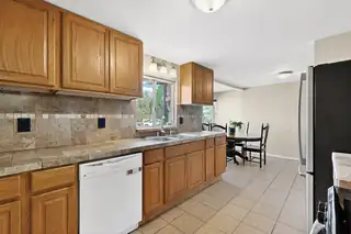 1011 CLAUDINE Street NE Kitchen