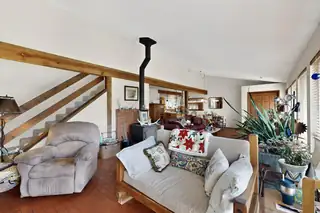 88 JUNIPER HILL Loop Living Room