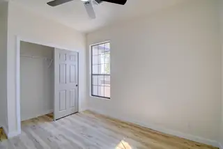 725 SILVER Court NE Bedroom