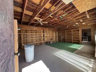 25 JENNIFER Street Garage