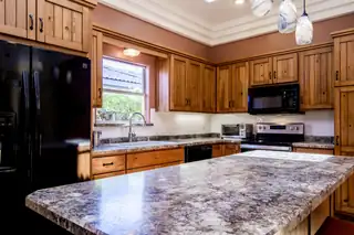 10120 ARROYO CREST Drive NW 