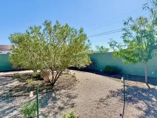 2433 VALENCIA Drive NE 