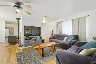 19607 HIGHWAY 314 Living Room