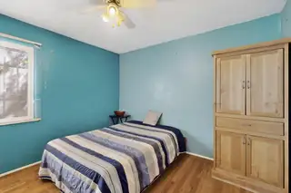619 GIRARD Boulevard NE Bedroom