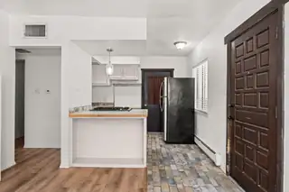 10601 Cielo Vista del Norte Kitchen