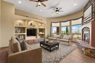 5720 RIO LAMA Road NE 