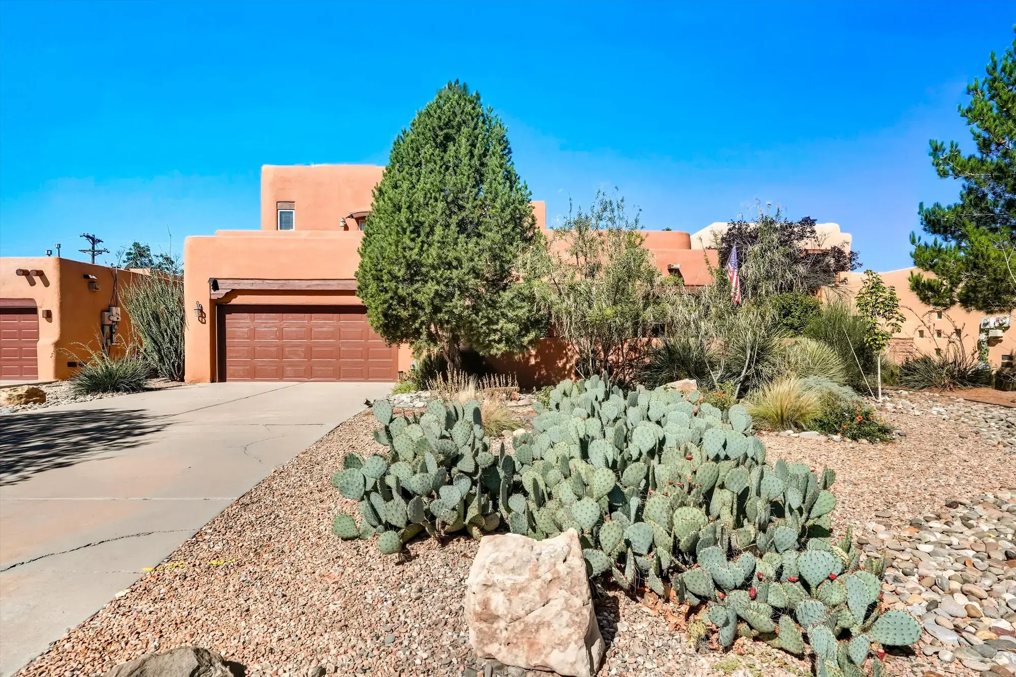 8913 ORTEGA Court NW