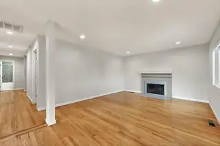 4724 CREST Avenue SE 