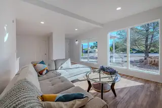 645 GROVE Street NE, Albuquerque