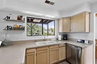 7809 OAKLAND Avenue NE Kitchen