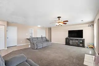 4516 QUARTZ Drive NE 