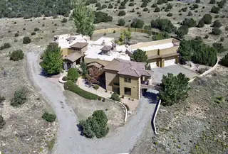 33 VIA ENTRADA Exterior Front