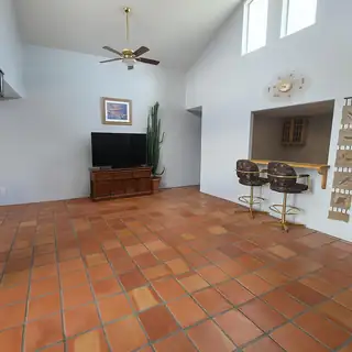 304 GREENSPOINT Lane Living Room