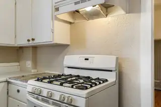 1311 EDITH Boulevard SE Bedroom