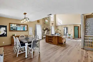 11 CHELSEA Lane Dining Room